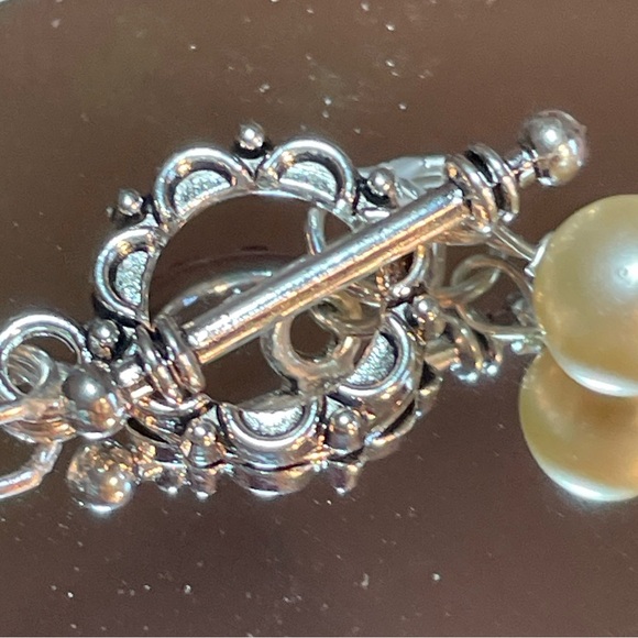 Wire wrapped glass beaded necklace - Picture 3 of 10